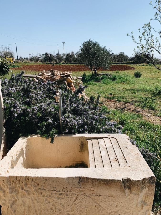 Trullo Contrada Stracca Guest House Алисте Екстериор снимка
