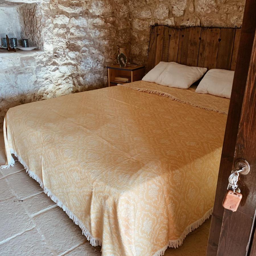Trullo Contrada Stracca Guest House Алисте Екстериор снимка