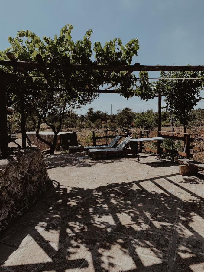 Trullo Contrada Stracca Guest House Алисте Екстериор снимка