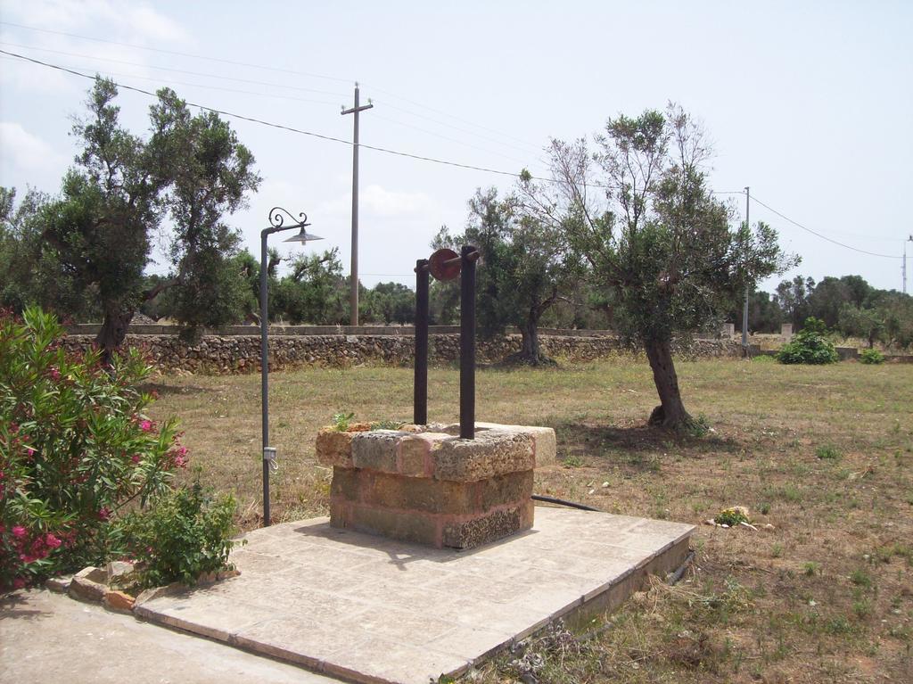 Trullo Contrada Stracca Guest House Алисте Екстериор снимка